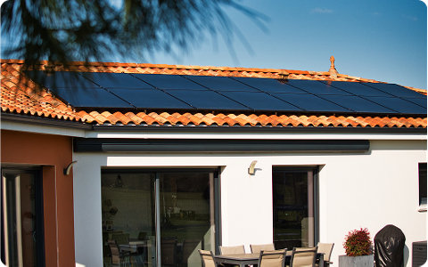 Dualsun, les panneaux solaires sur toiture pose comprise
