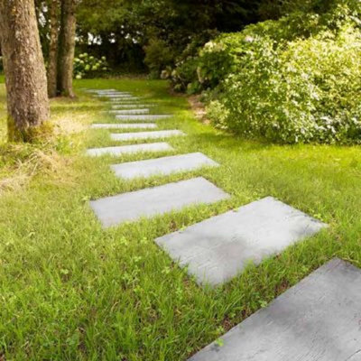 Les étapes pour réaliser une allée piétonne en pas japonais