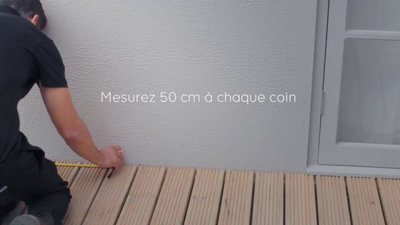 2. Mesurez 50 cm à chaque coin. ​