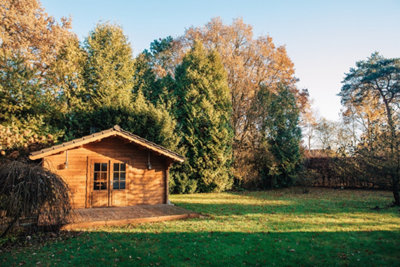 Castorama vous propose de nombreux outils de jardinage, des plantations (semis, arbres, arbustes, plants…), de l’engrais et tout le nécessaire pour bien aménager votre jardin.
