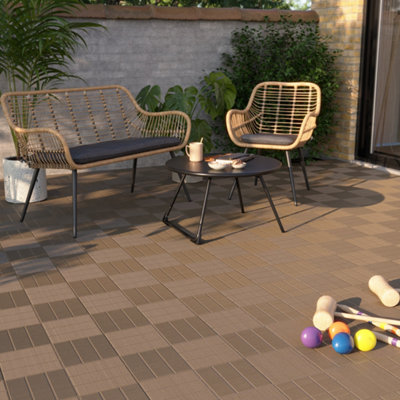 Terrasse en dalle de bois composite