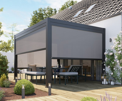 Une pergola bioclimatique peut aussi protéger du vent