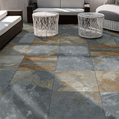 Terrasse carrelage cérame avec salon de jardin