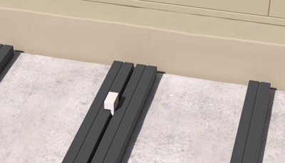 Conserver un espace de 7 mm entre 2 lames