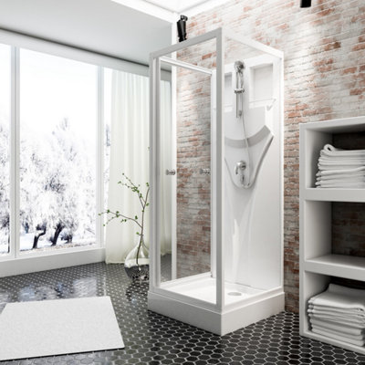 Cabine de douche dans une salle de bains