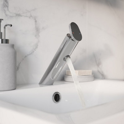 robinet penché