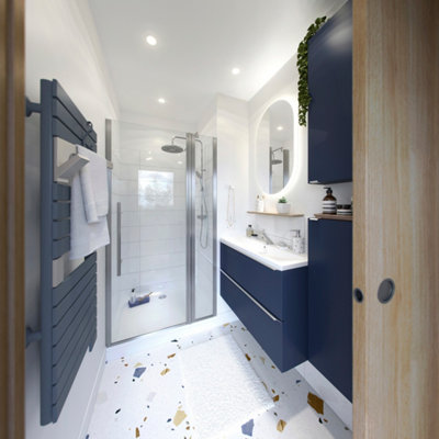 Meuble faible profondeur dans une petite salle de bains