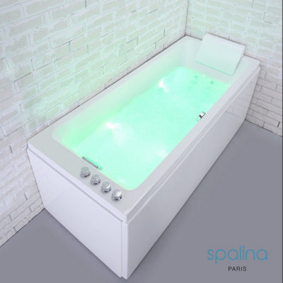 Photo d'un baignoire balnéo en fonctionnement