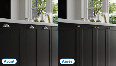 Un avant/après pour illustrer le changement de poignées de portes de cuisine