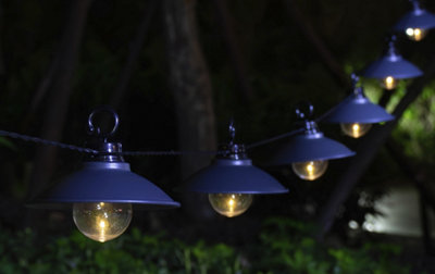 Une guirlande lumineuse solaire