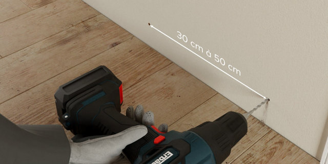Espacement 30 à 50cm entre 2 trous à la perceuse