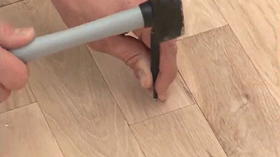 poncer votre parquet en bois