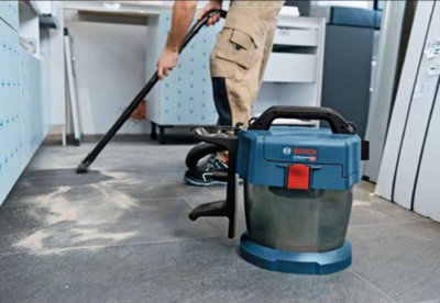 L’aspirateur