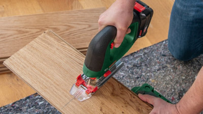 La coupe efficace de la scie sauteuse