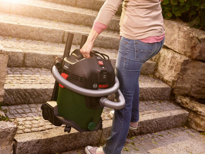 Comment choisir un aspirateur eau et poussière