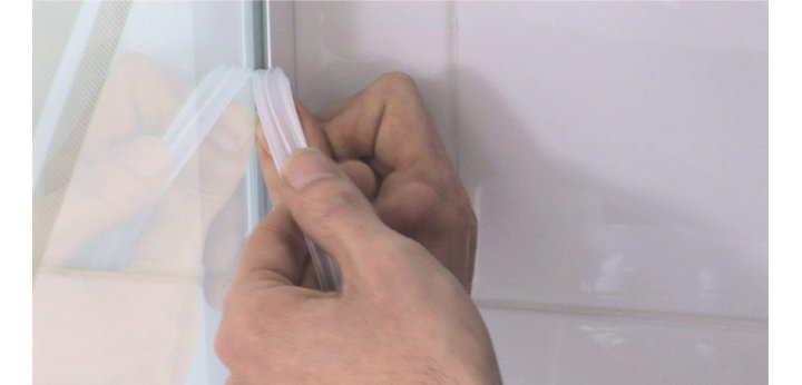 Comment installer un receveur et des parois de douche ?