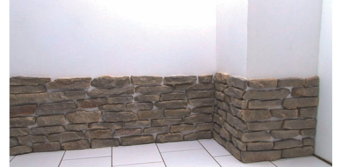 laquettes d eparement posées sur la moitié du mur bas
