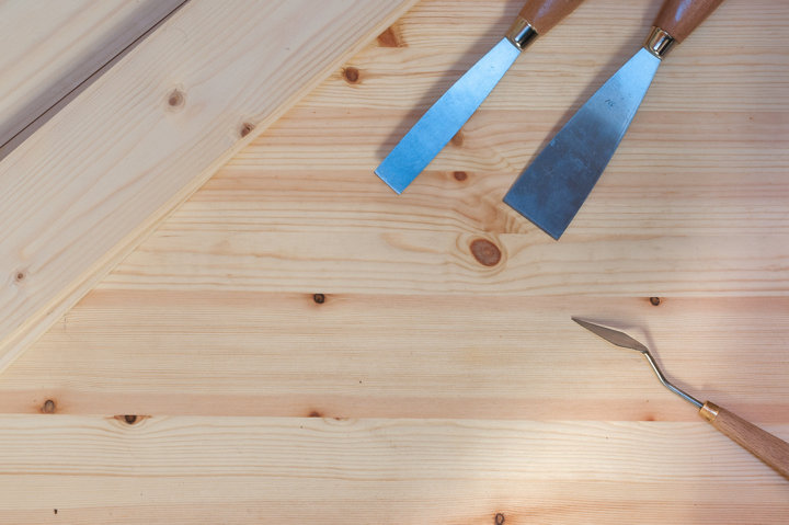 Réparer un meuble en bois