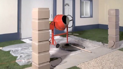 Terminez par le montage du deuxième pilier comme précédemment.​